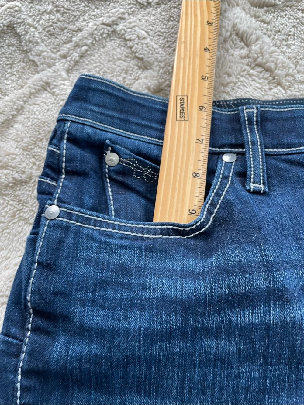 Wrangler Dark Indigo Flare Jeans W/ White Stitching ~ Sz‎ 5/6 Q Baby Jeans